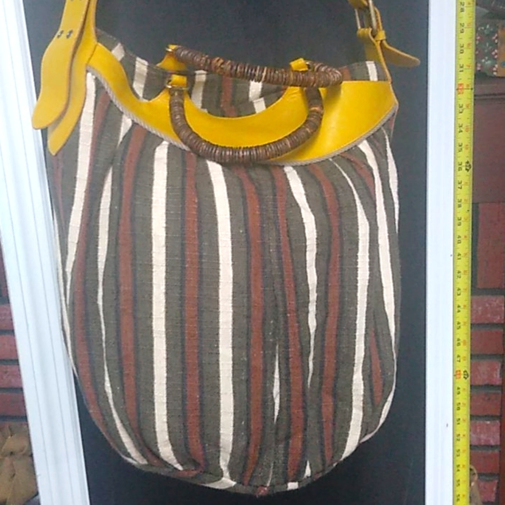 Tocca linen bag w/ coconut handles & long shoulder